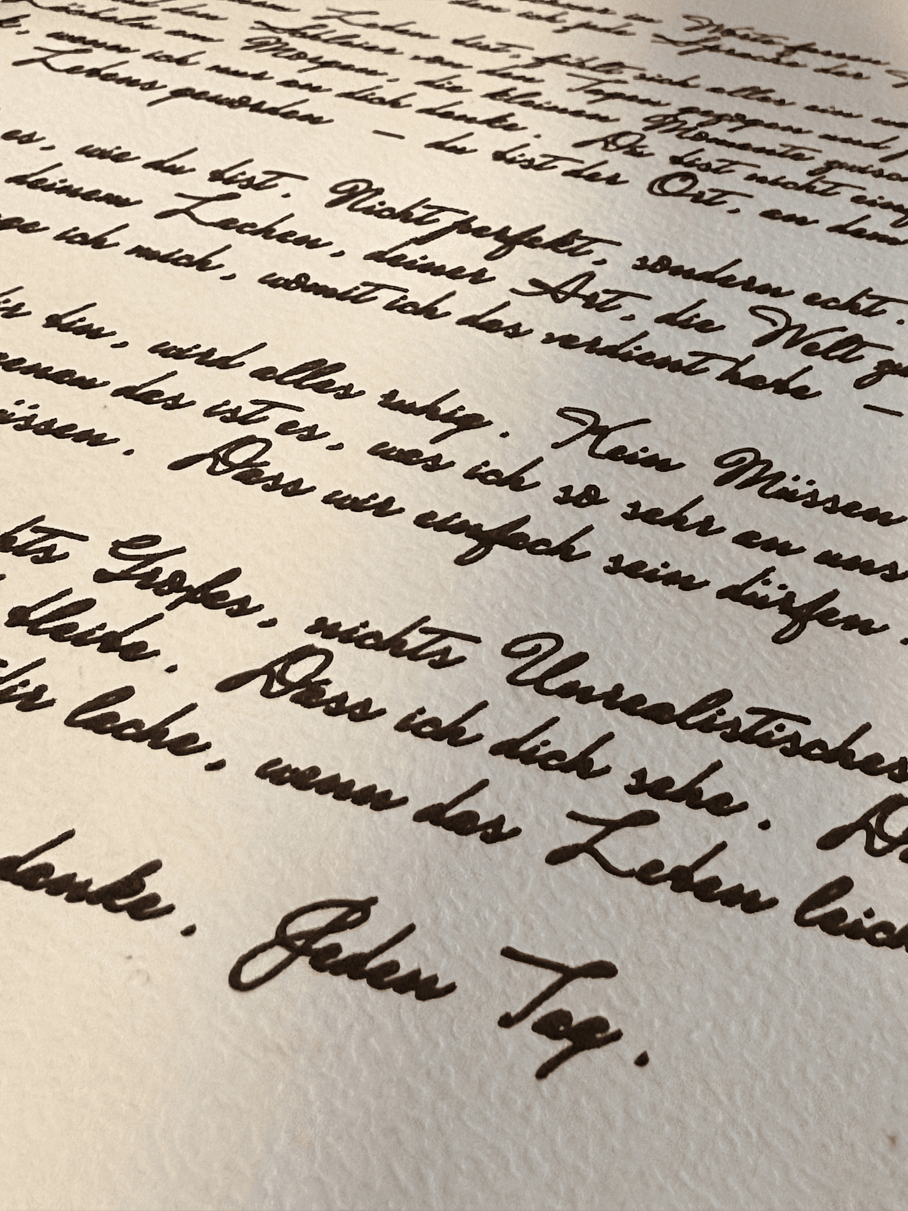 Mit Tinte geschrieben