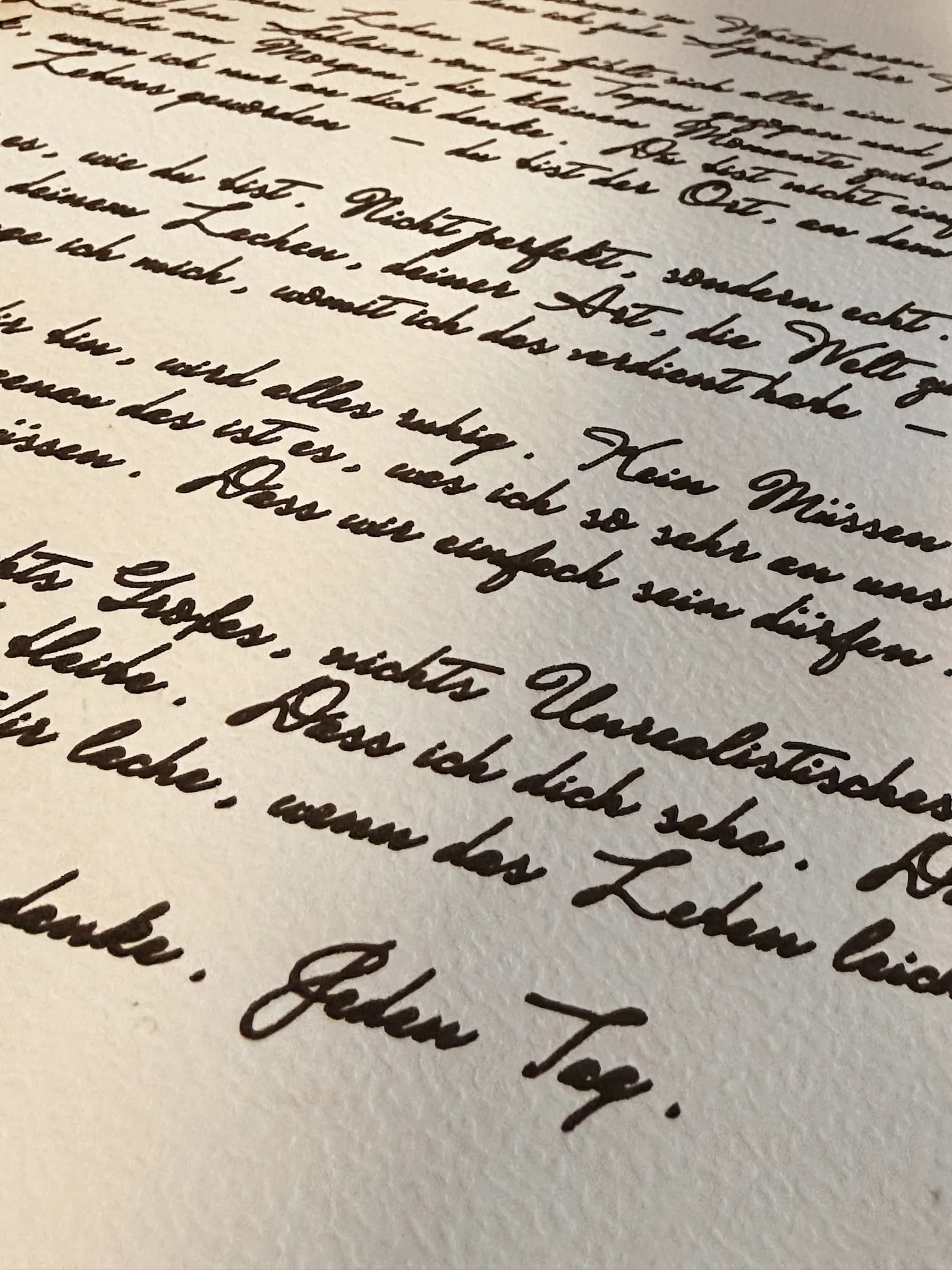 In Tinte auf Papier gebracht